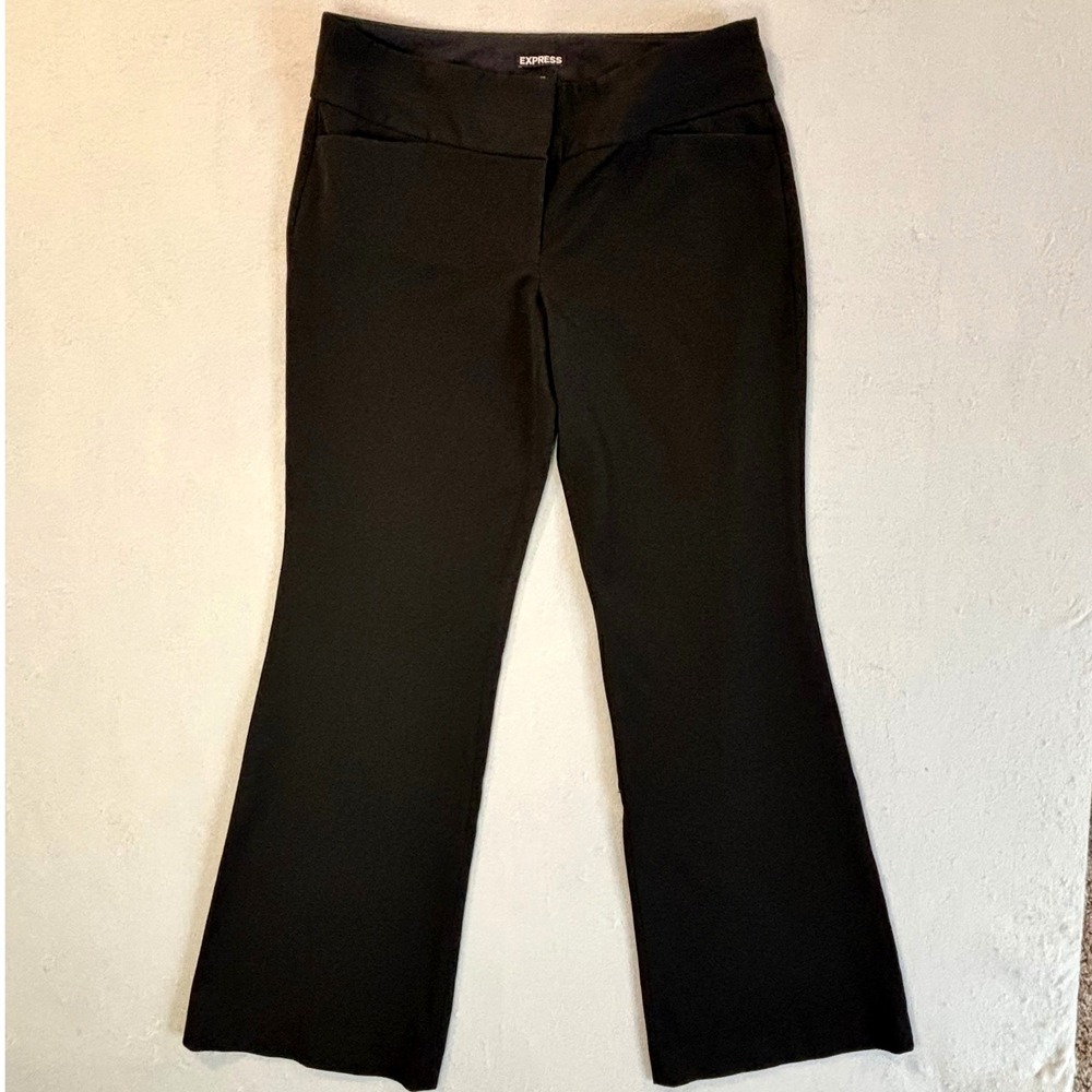 Express The Editor Black Bootcut Dress Pants 10R Low Rise Work Trousers Womens